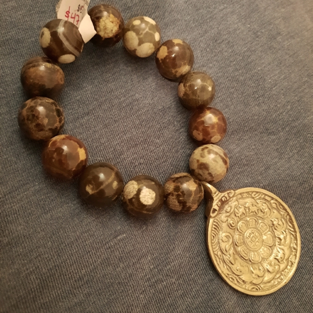 Chunky beads bracelet